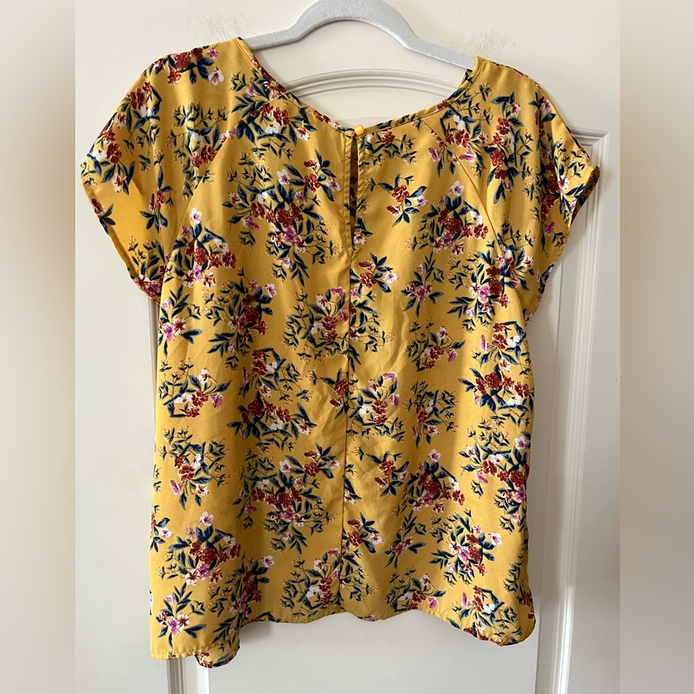 Lily White Yellow Floral Cut Out Blouse Women’s Size XL - Picture 4 of 14